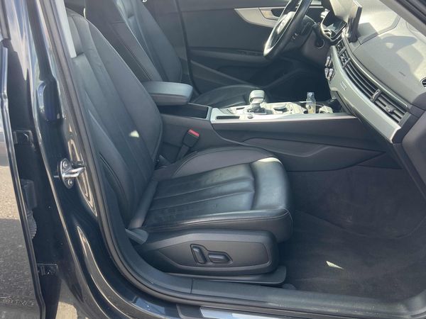 2018 Audi A4 SEDAN KOMFORT quattro Komfort