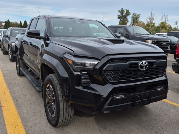 2025 Toyota Tacoma CREW CAB SHORT BED