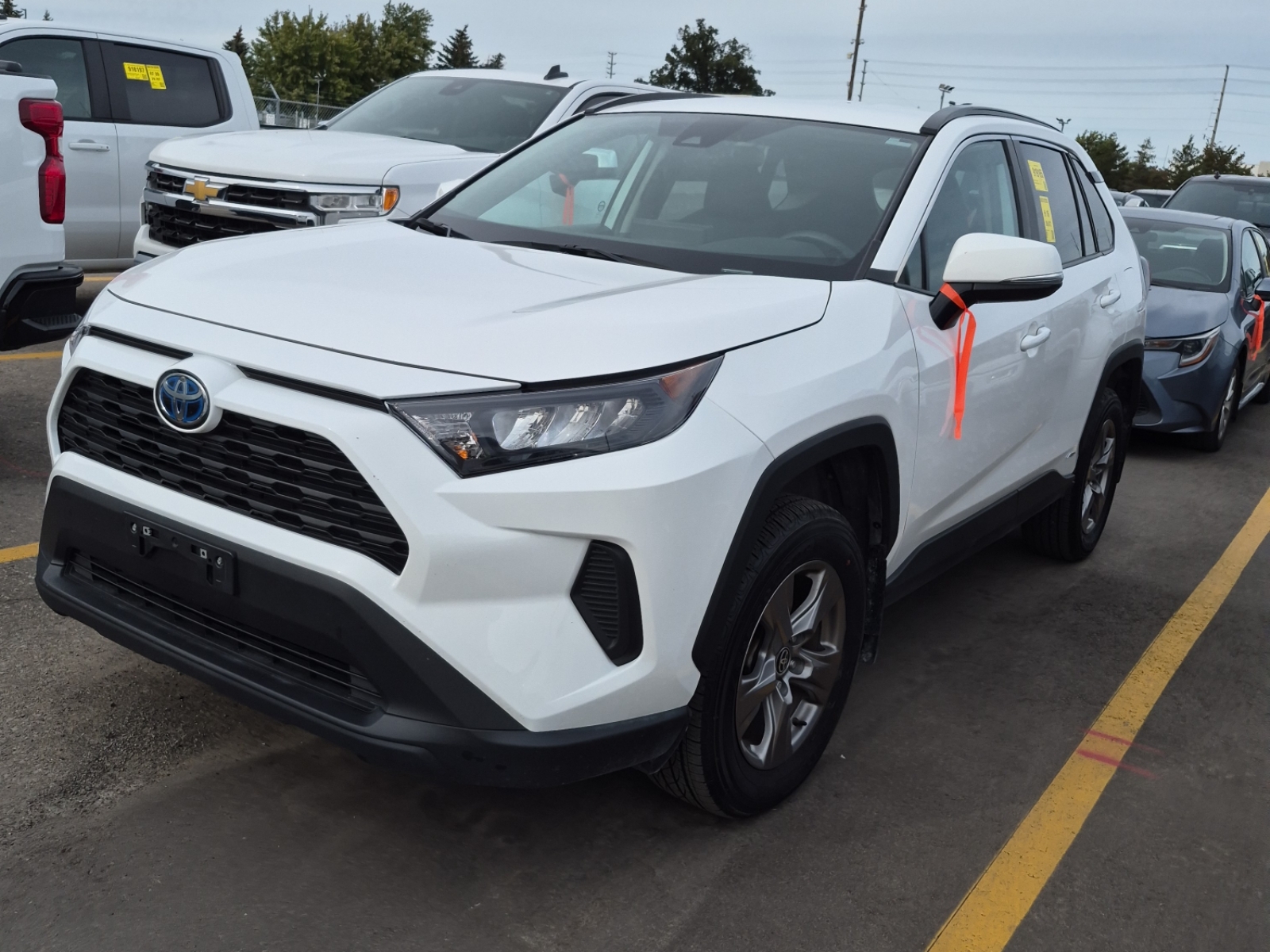 2024 Toyota Rav4 HYBRID LE XLE Premium