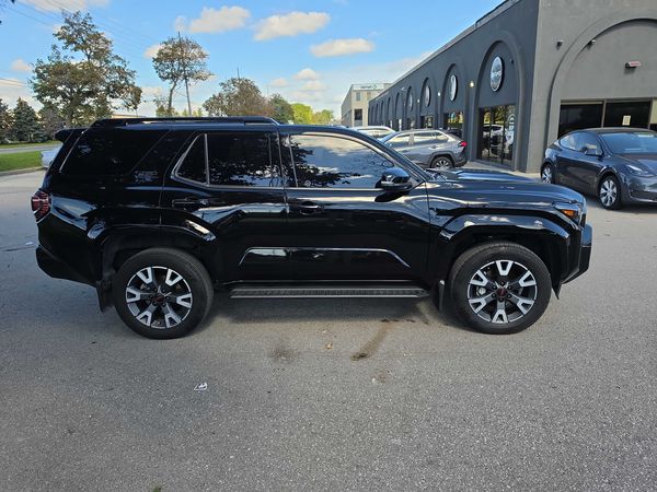 2025 Toyota 4Runner 4WD