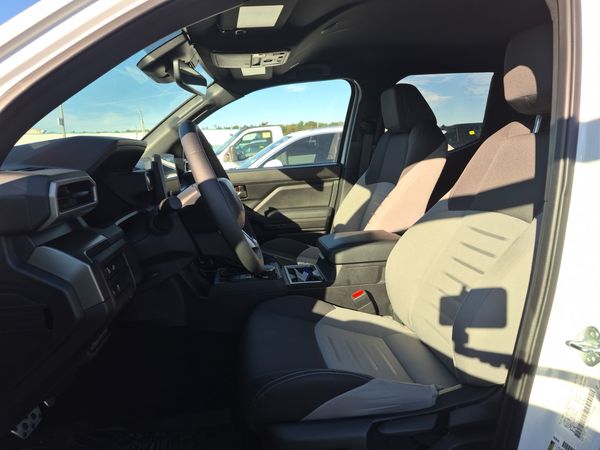 2025 Toyota Tacoma CREW CAB STD BED
