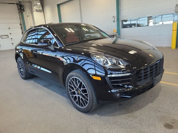 2018 Porsche Macan Awd S