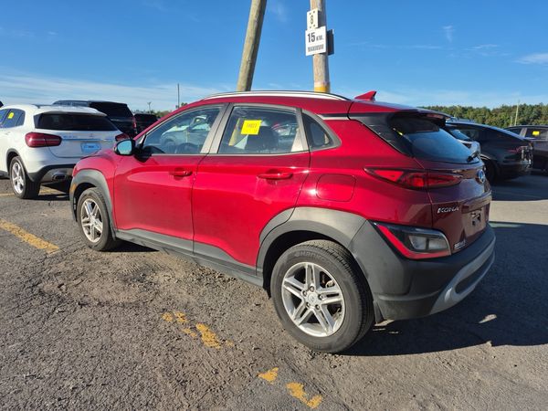 2023 Hyundai KONA ESSENTIAL
