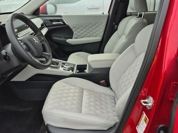 2024 Mitsubishi Outlander Plug-In Hybrid SEL SE, Ralliart Edition