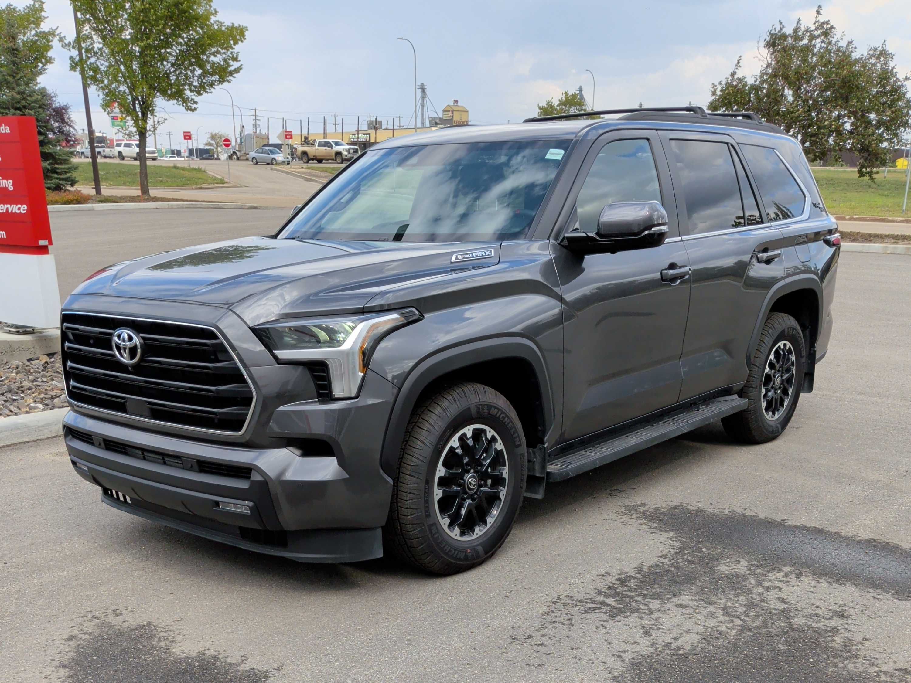 2023 Toyota Sequoia LIMITED