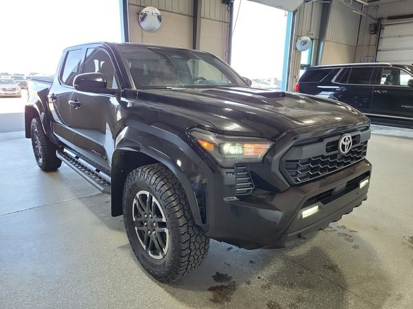 2025 Toyota Tacoma CREW CAB SHORT BED