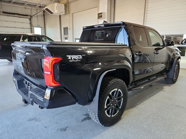 2025 Toyota Tacoma CREW CAB SHORT BED