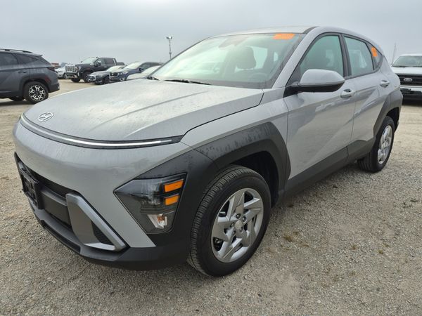 2025 Hyundai KONA ESSENTIAL