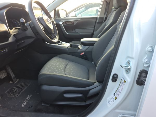 2025 Toyota Rav4 HYBRID LE XLE Premium