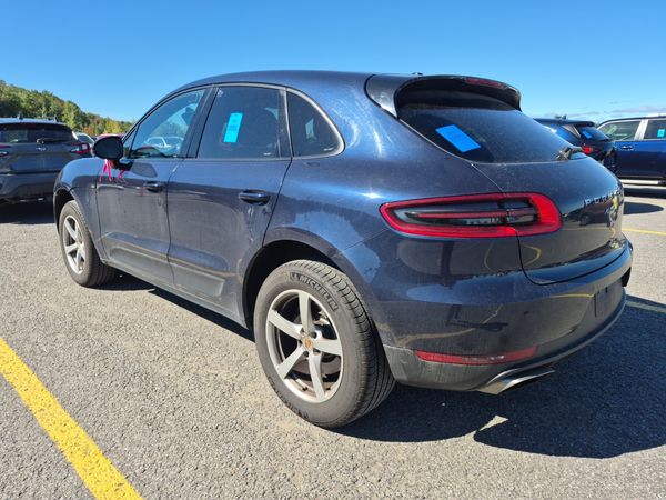 2018 Porsche MACAN AWD