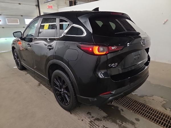 2023 Mazda CX-5 KURO EDITION Preferred Package