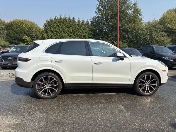 2023 Porsche Cayenne AWD