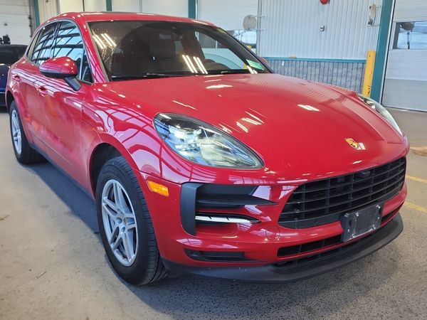 2020 Porsche Macan AWD