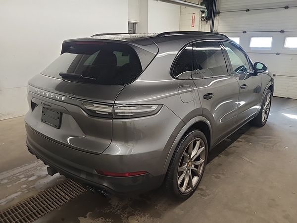 2023 Porsche Cayenne AWD