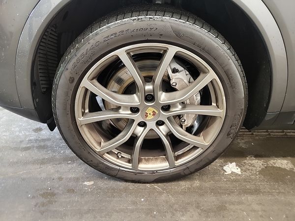 2023 Porsche Cayenne AWD