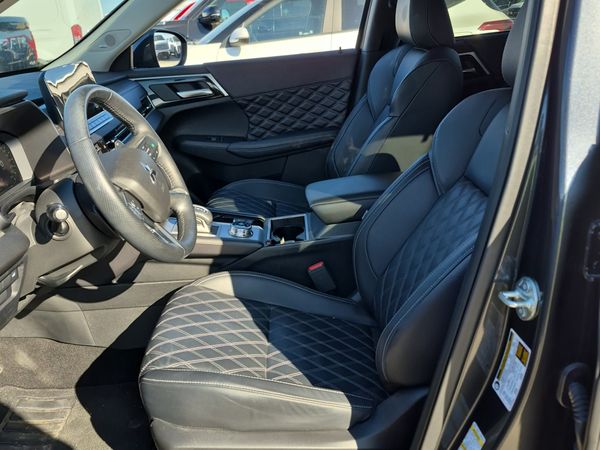 2024 Mitsubishi Outlander GT SEL, GT SR