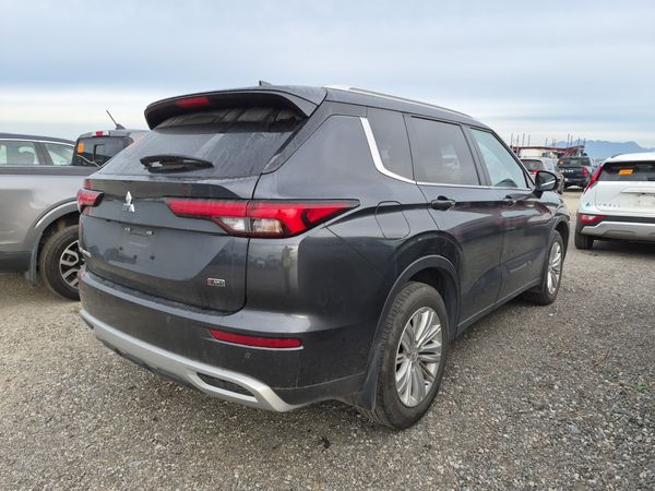 2024 Mitsubishi Outlander LE SE, Ralliart Edition