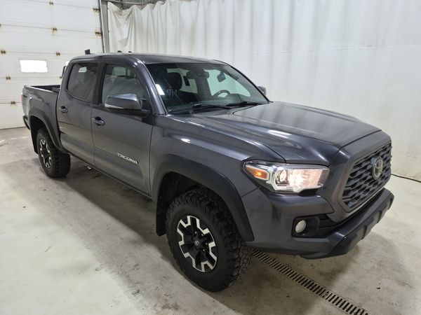2023 Toyota Tacoma CREW CAB SHORT BED SR5