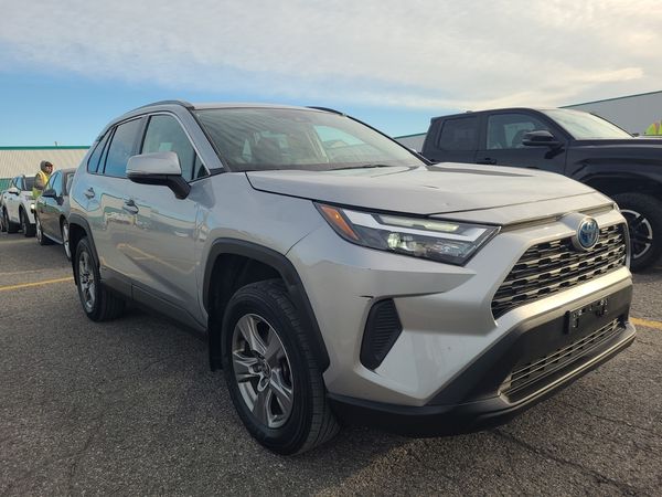 2024 Toyota Rav4 HYBRID XLE