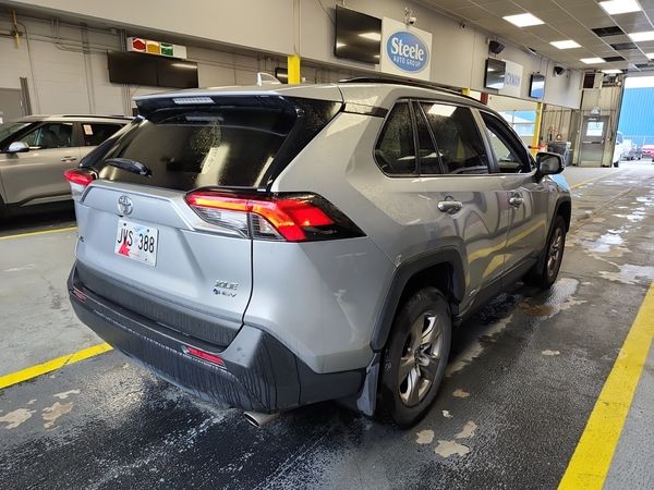 2025 Toyota RAV4 Awd Hybrid Xle
