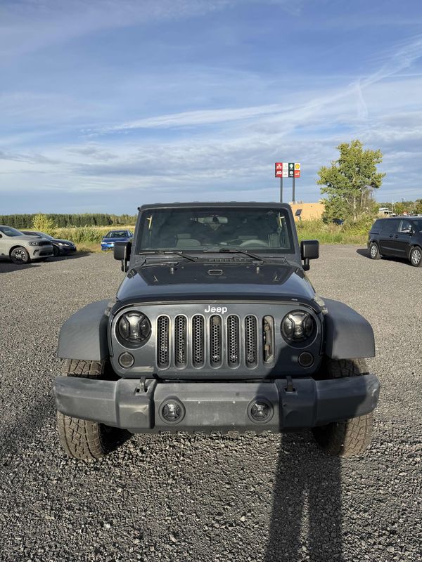 2017 Jeep Wrangler SPORT