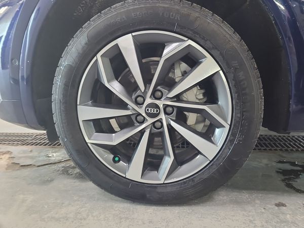2023 Audi Q5 TECHNIK S Line quattro Prestige