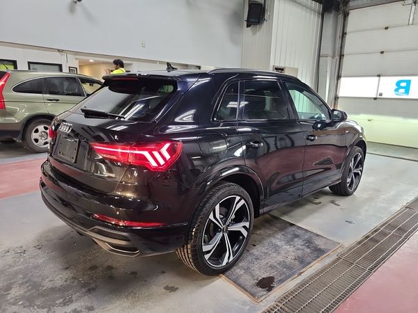 2024 Audi Q3 TECHNIK quattro Technik