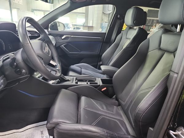 2024 Audi Q3 TECHNIK quattro Technik