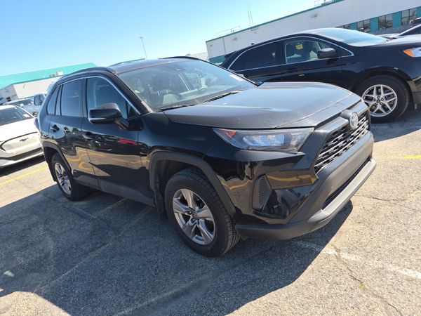 2023 Toyota Rav4 HYBRID LE XLE Premium