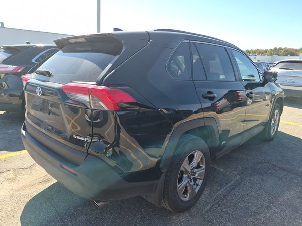 2023 Toyota Rav4 HYBRID LE XLE Premium