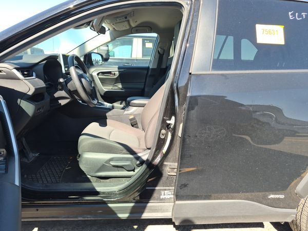 2023 Toyota Rav4 HYBRID LE XLE Premium
