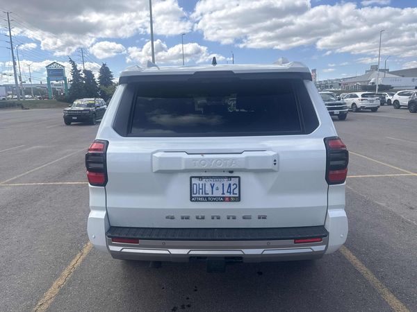 2025 Toyota 4Runner 4WD