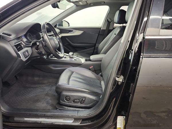 2017 Audi A4 PROGRESSIV quattro Progressiv