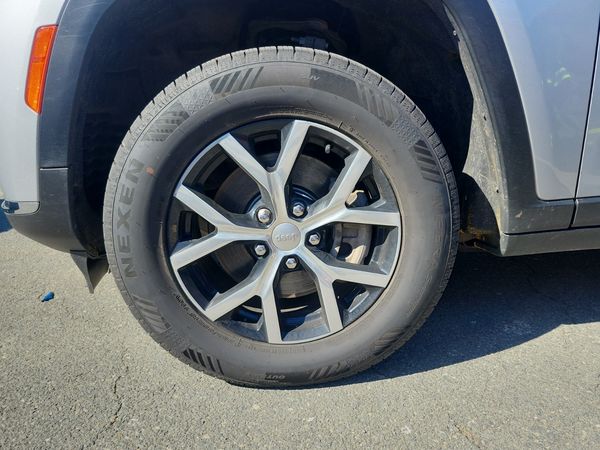 2024 Jeep Grand Cherokee L 4x4 Limited