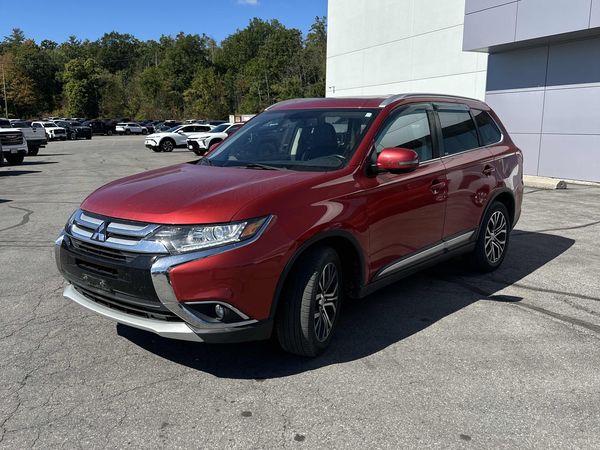 2018 Mitsubishi Outlander ES