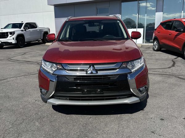 2018 Mitsubishi Outlander ES