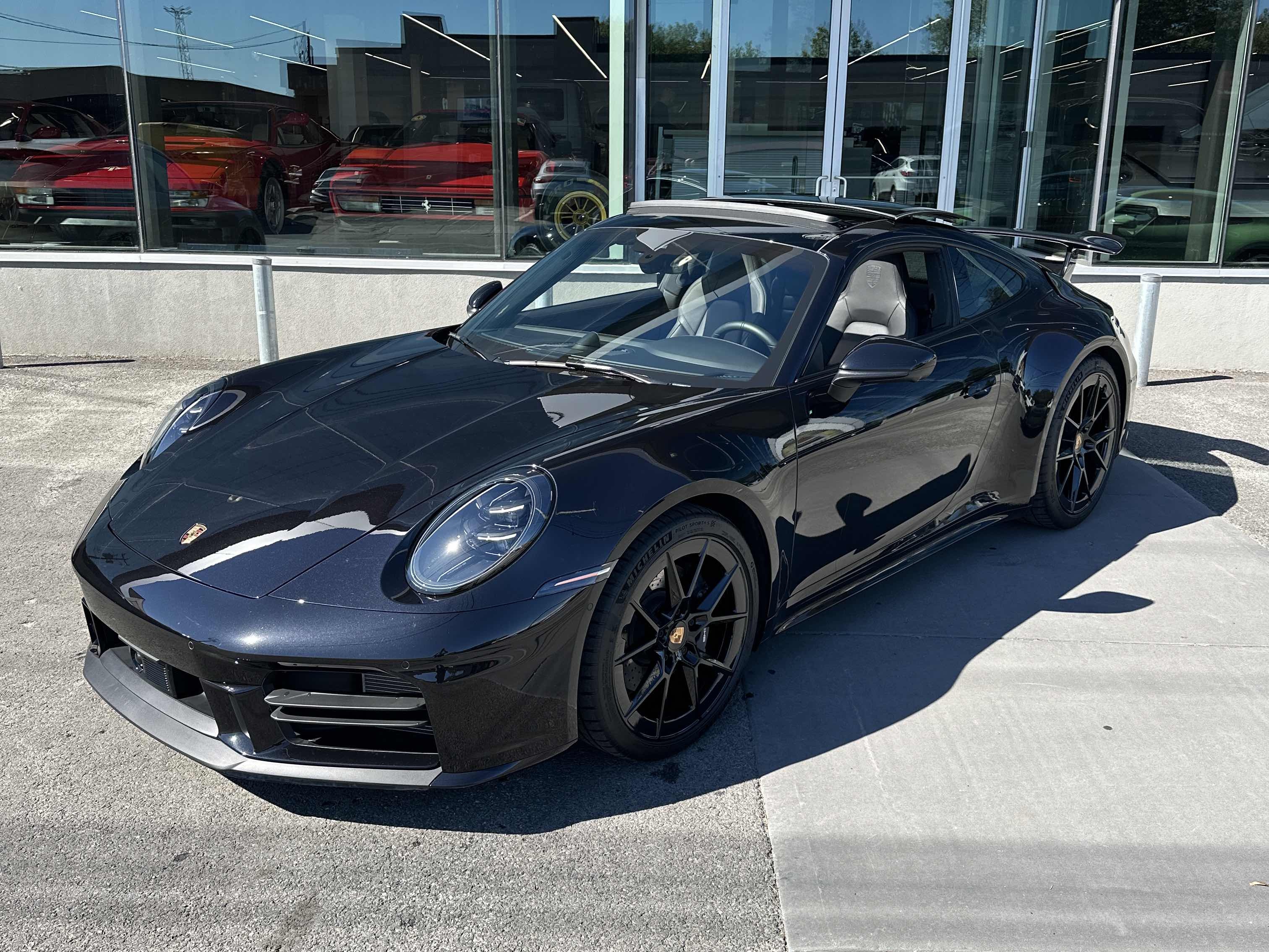 2025 Porsche 911 Carrera