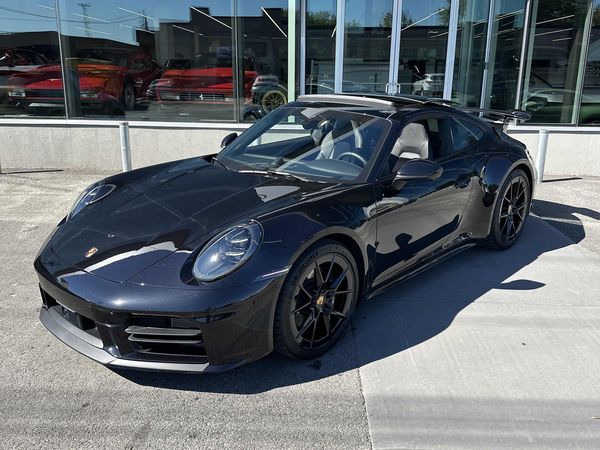 2025 Porsche 911 Carrera