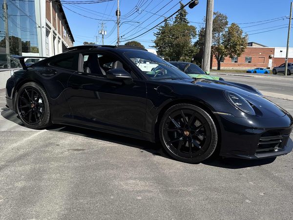 2025 Porsche 911 Carrera