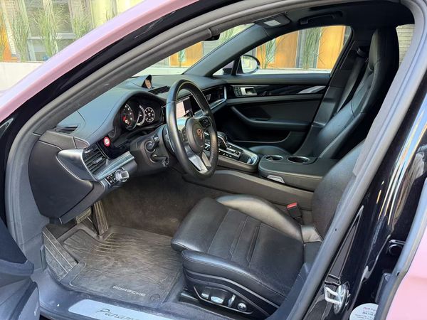 2018 Porsche Panamera 4 AWD Base / 4