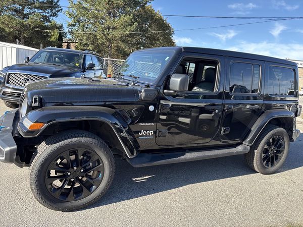 2023 Jeep Wrangler 4xe Sahara