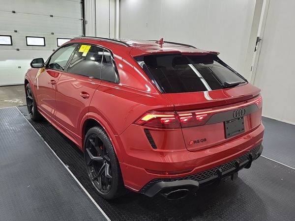2025 Audi RS Q8 4.0 Tfsi Quattro Performance