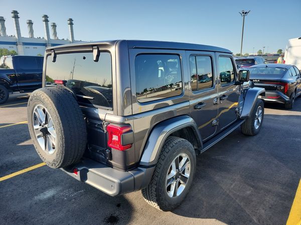 2020 Jeep Wrangler Unlimited 4x4 Sahara