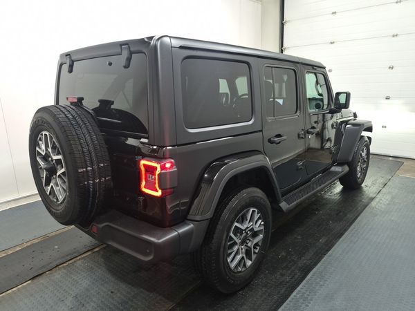 2026 Jeep Wrangler 4 Door 4x4 Sahara