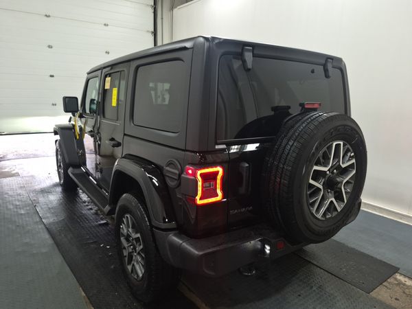 2026 Jeep Wrangler 4 Door 4x4 Sahara