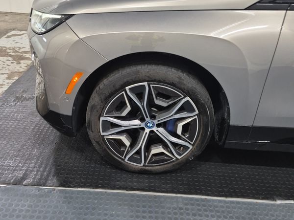 2024 BMW iX Sports Activity Vehicle Xdrive40