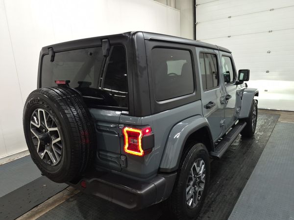 2026 Jeep Wrangler 4 Door 4x4 Sahara