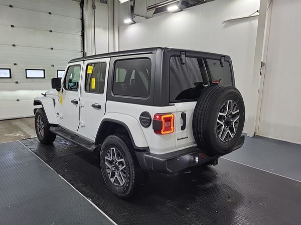 2026 Jeep Wrangler 4 Door 4x4 Sahara