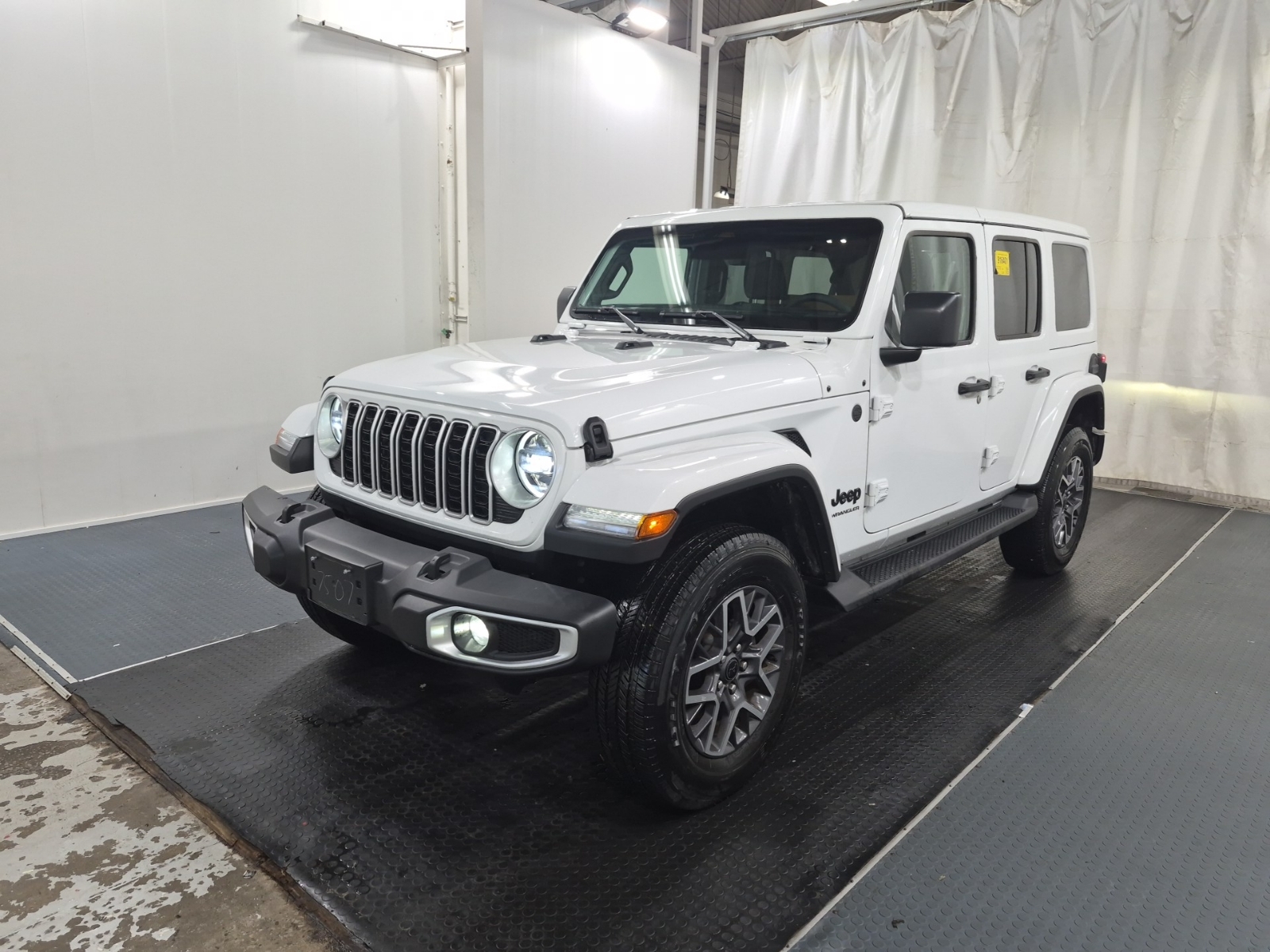 2026 Jeep Wrangler 4 Door 4x4 Sahara