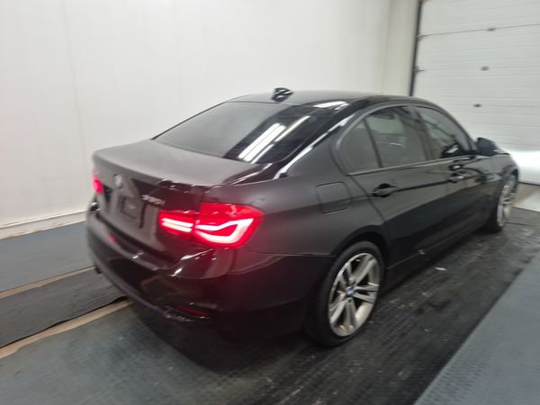 2018 BMW 3 Series Sedan 330i Xdrive